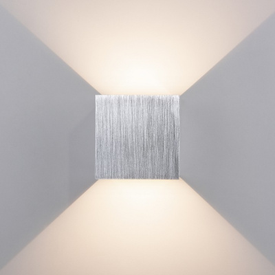 Накладной светильник Elektrostandard 1518 a051730 фото Накладной светильник Elektrostandard 1518 a051730. Фото №2