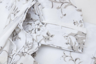 Занавеска на петлях с липучками и подхватами Secret De Maison Chenonceau. Фото